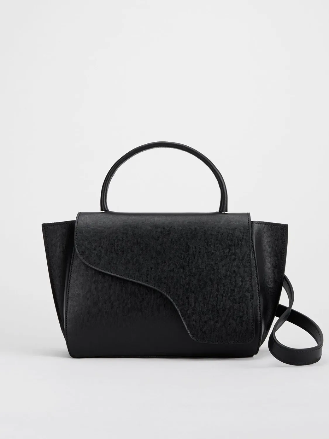 ATP Atelier Arezzo Saffiano Handvaska Svart Cheap