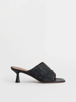 ATP Atelier Caserta Nappa Plisse Sandaler Med Klackar Svart Discount
