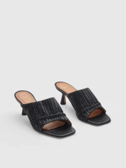 ATP Atelier Caserta Nappa Plisse Sandaler Med Klackar Svart Discount
