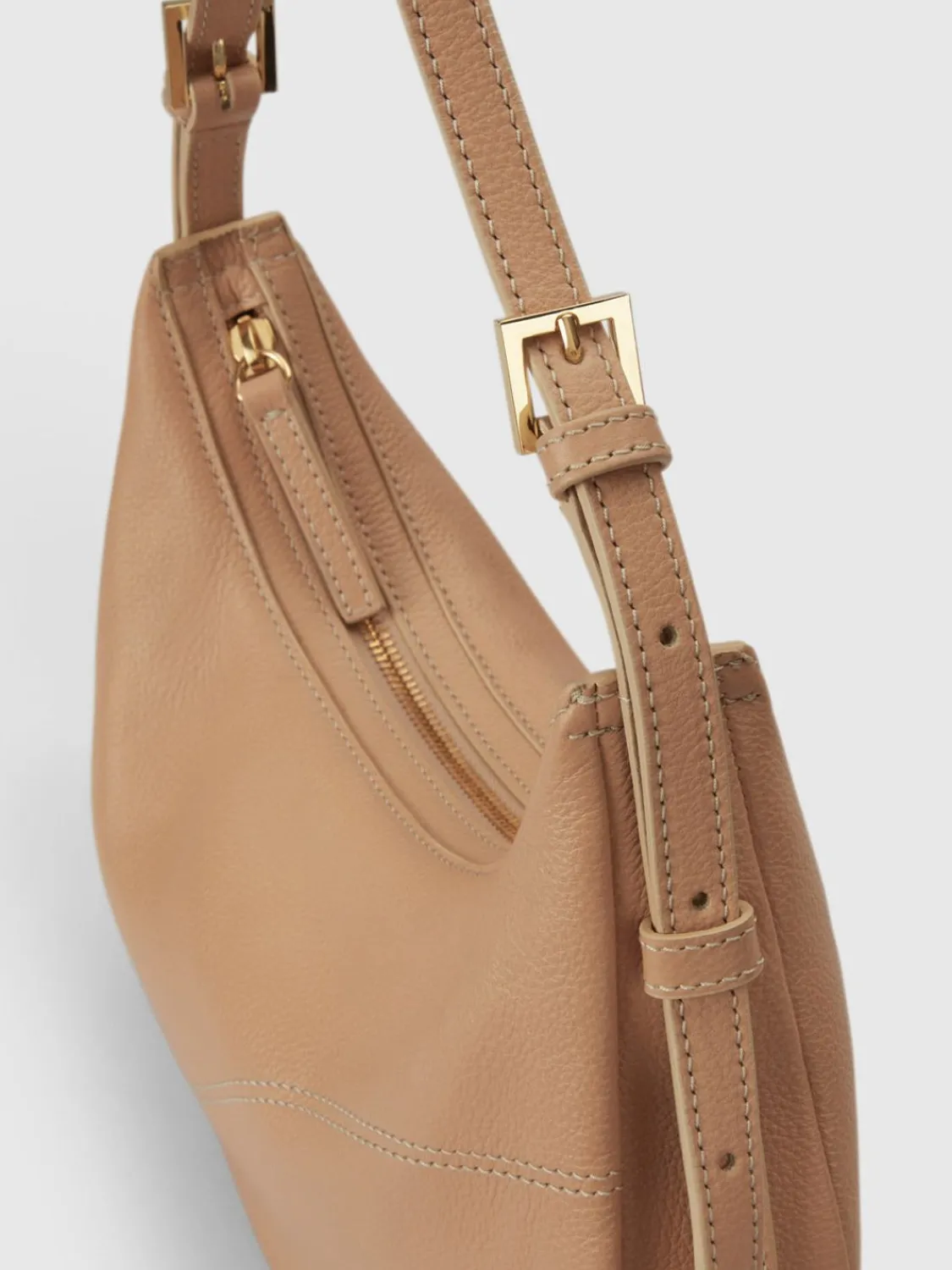 ATP Atelier Liveri Grained Leather Small Hobo Bag Nocciola/Kontrastsom Sale