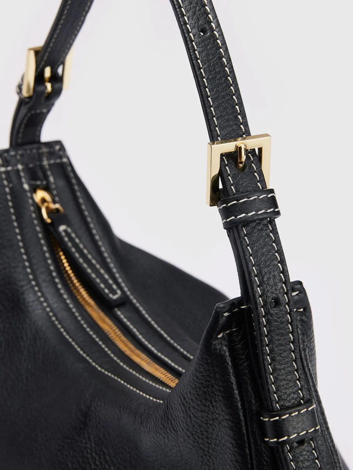 ATP Atelier Liveri Grained Leather Small Hobo Bag Svart/Kontrastsom Store